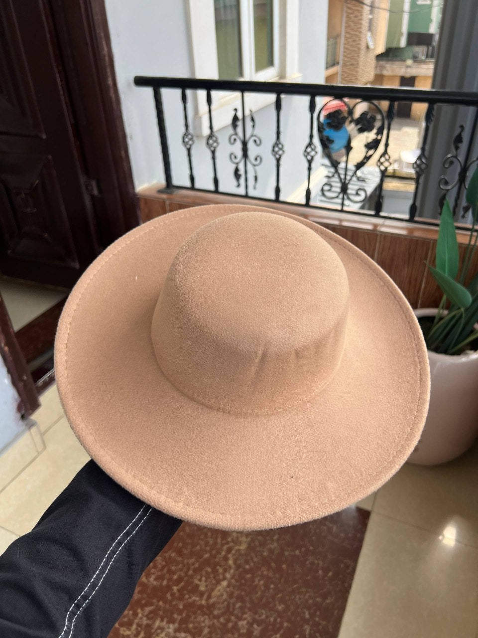 MEDIUM WIDE BOATER HAT