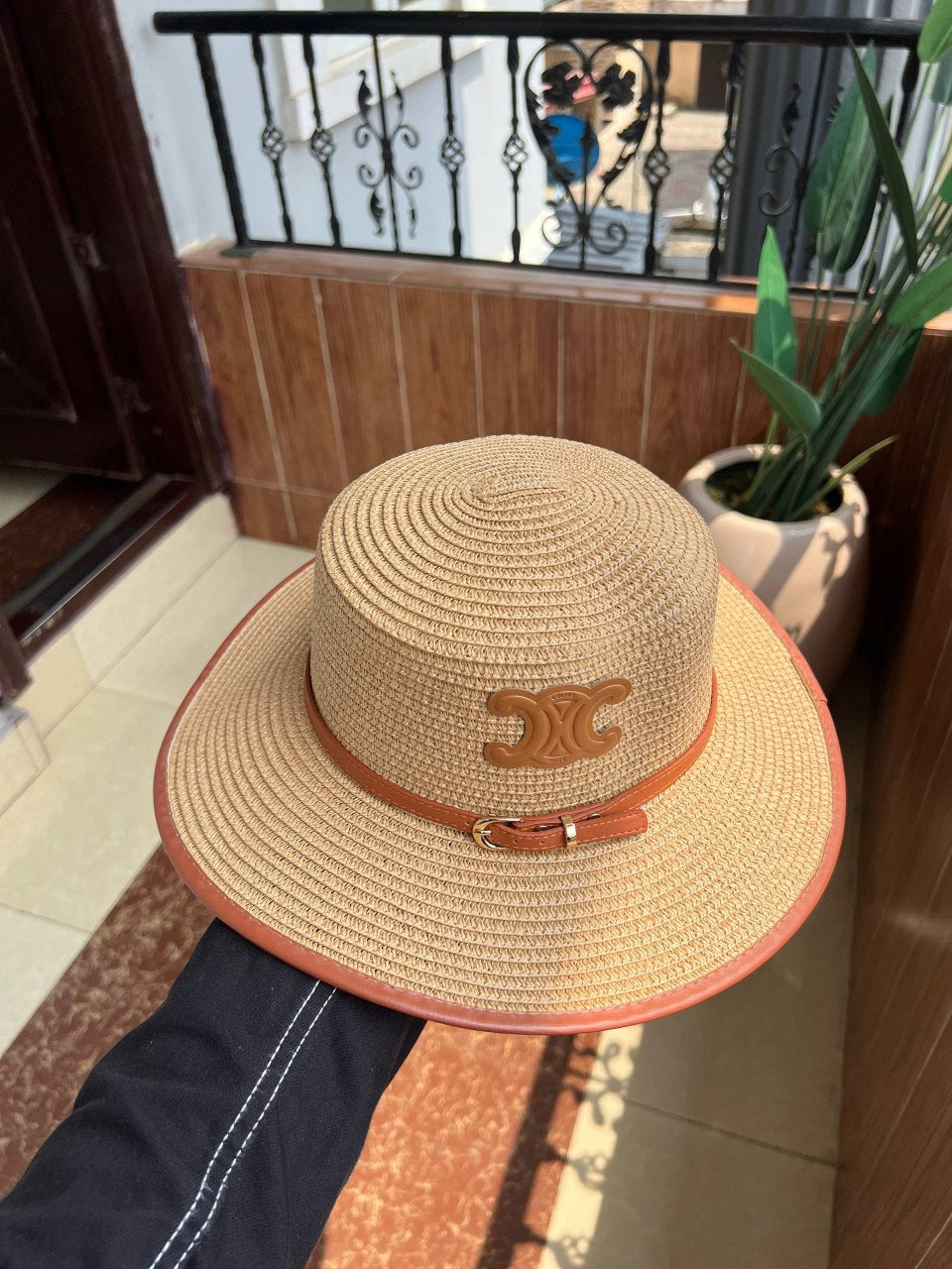 DESIGNER GUCCI FLOPPY STRAW HAT