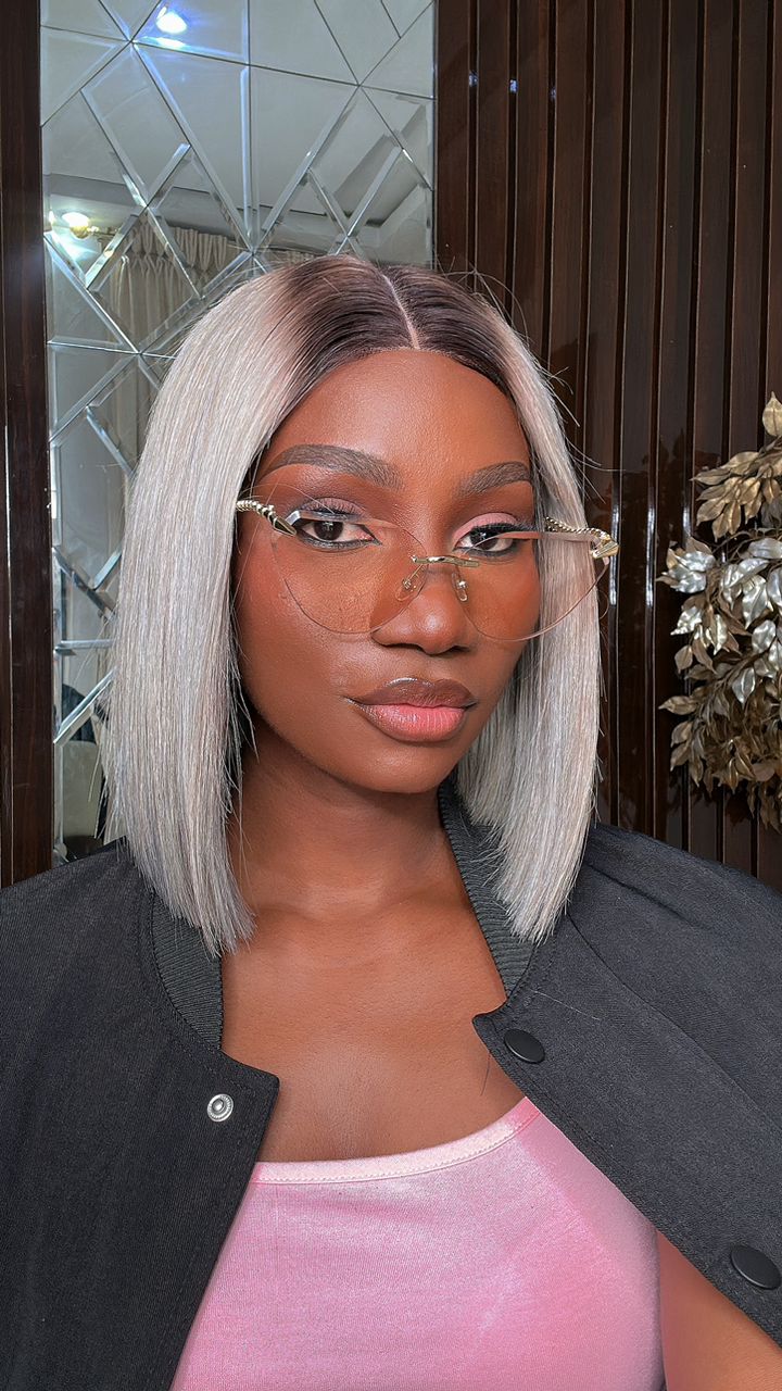GREY BOB WIG 10 INCHES 2 BY 6 MULTIPLE DONOR