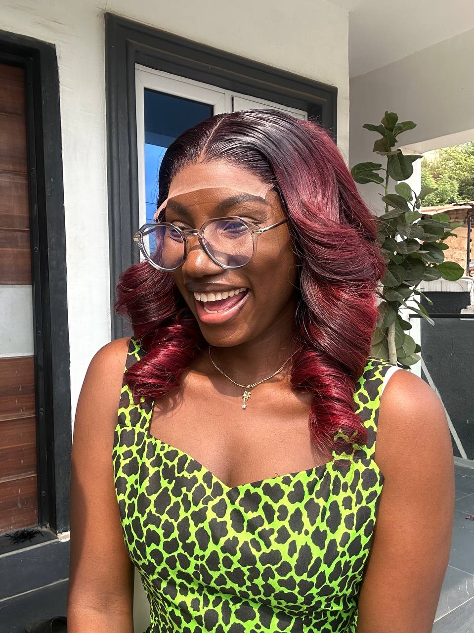 14 INCHES 5 BY 5 CLOSURE SINGLE DONOR WAVY WIG (038-GG AVAILABLE)