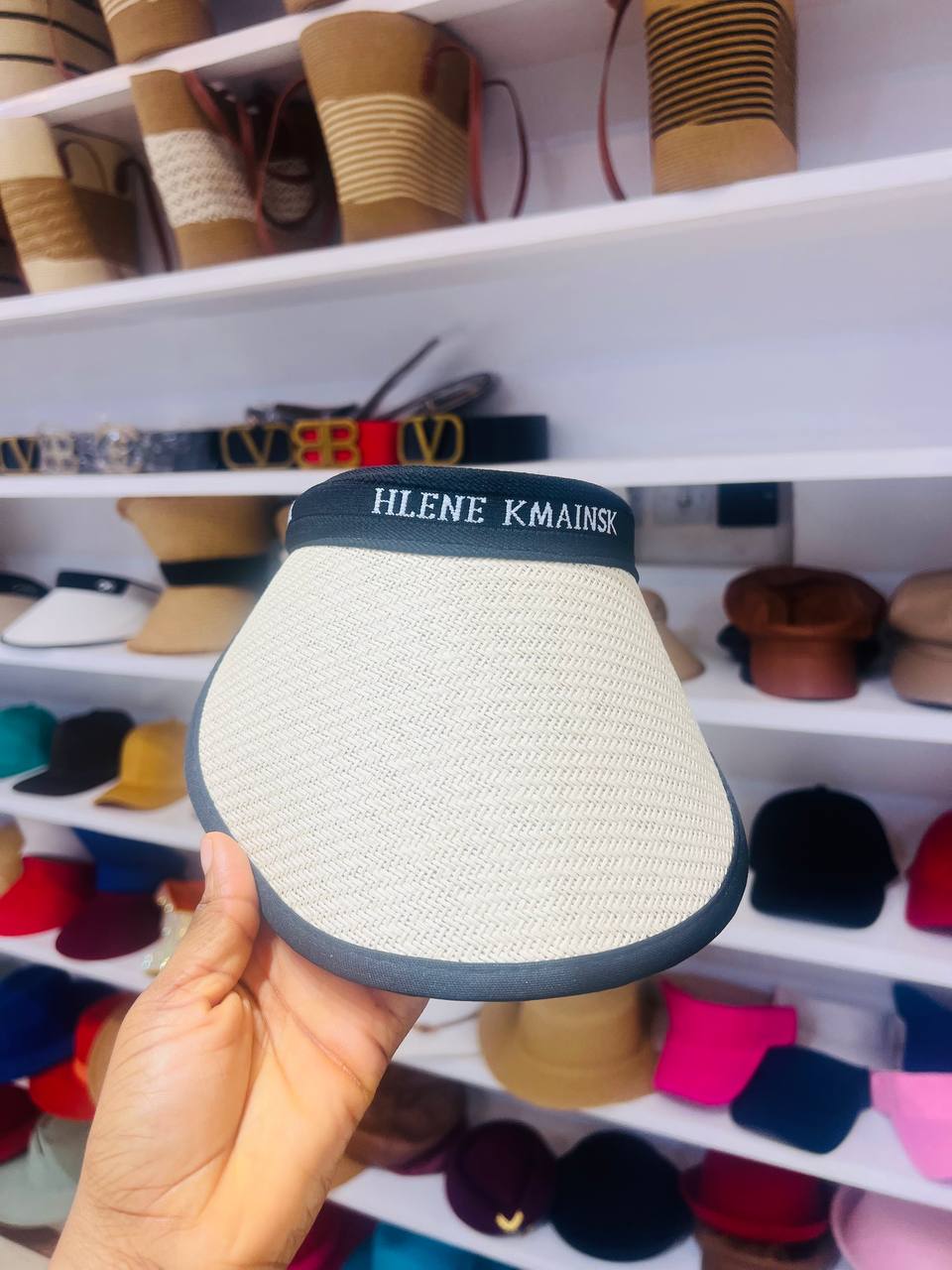 HLENE KMAINSK HALF CAP
