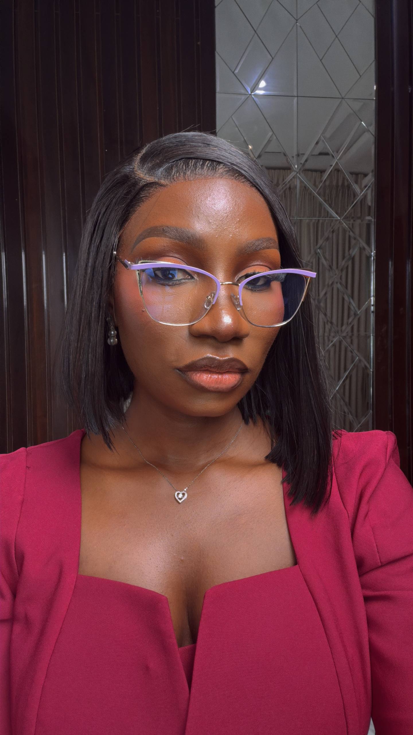 GLASSES 840 (BLUE LIGHT BLOCKING AND PHOTOCHROMIC GLASSES)