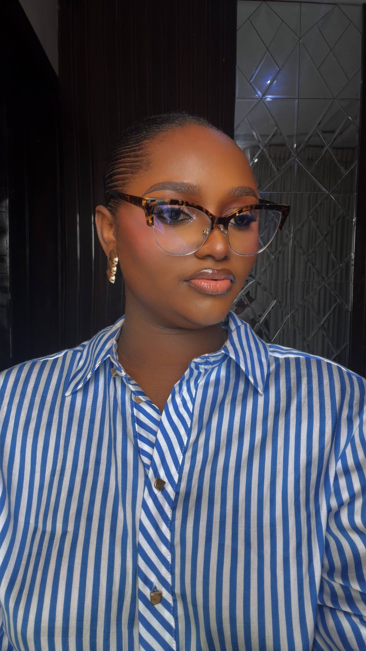Glasses 899 - Photochromic and anti blue light lens , spring hinge handle , very strong for prescription and fashion