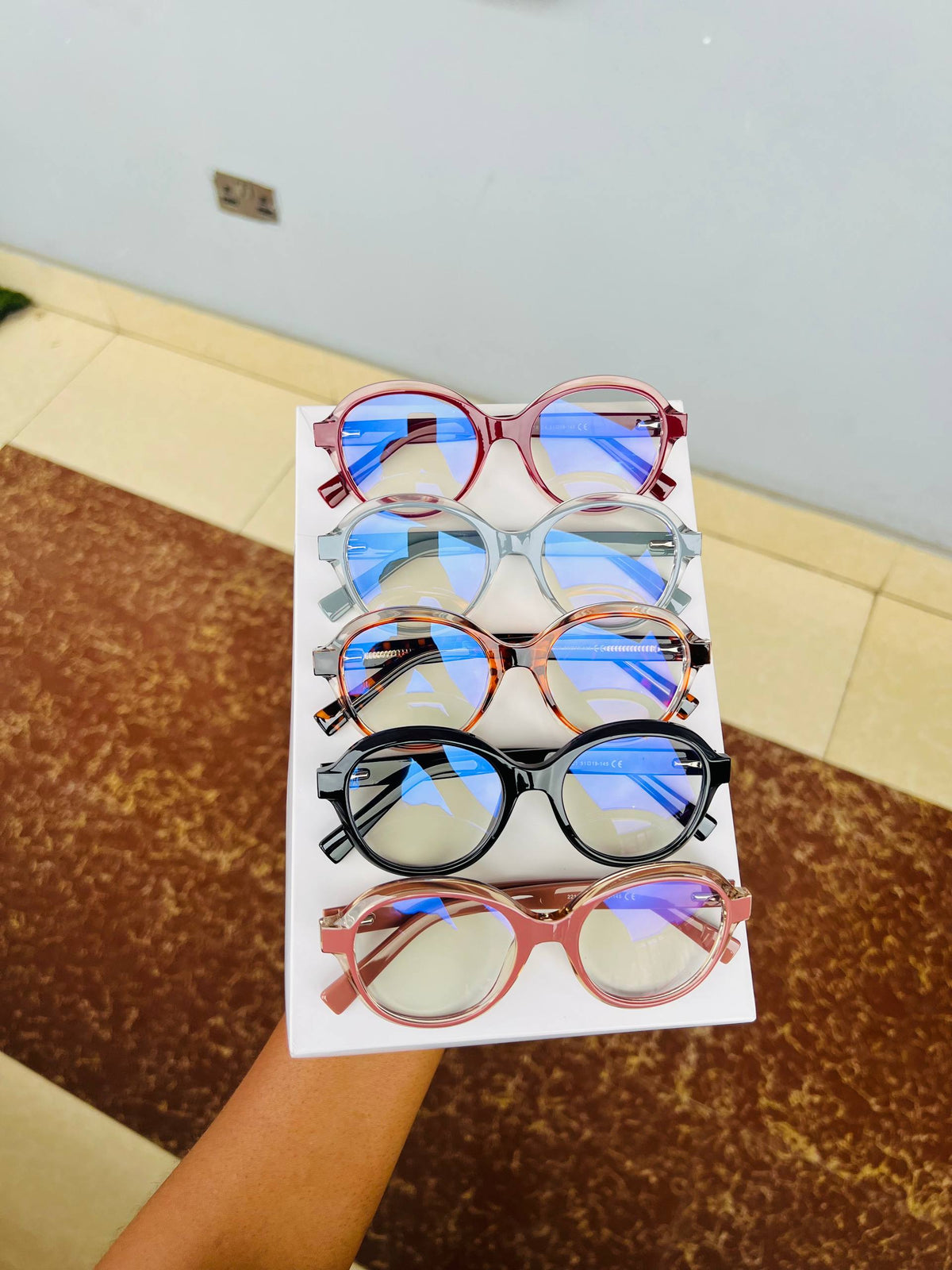 Glasses 896 - Photochromic and anti blue light lens , spring hinge handle , very strong for prescription and fashion