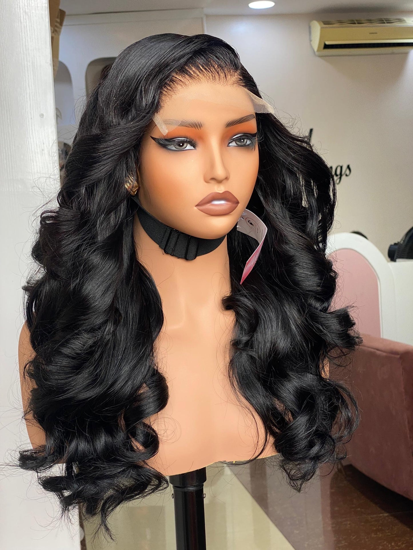 18 INCHES 5 BY 5  CLOSURE WAVY WIG(MWU/18/NC AVAILABLE)