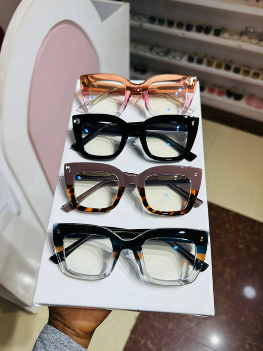 GLASS 843 (BLUE LIGHT BLOCKING AND PHOTOCHROMIC GLASSES)