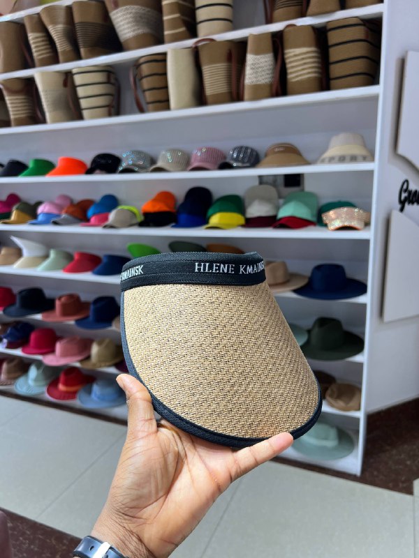 HLENE KMAINSK HALF CAP