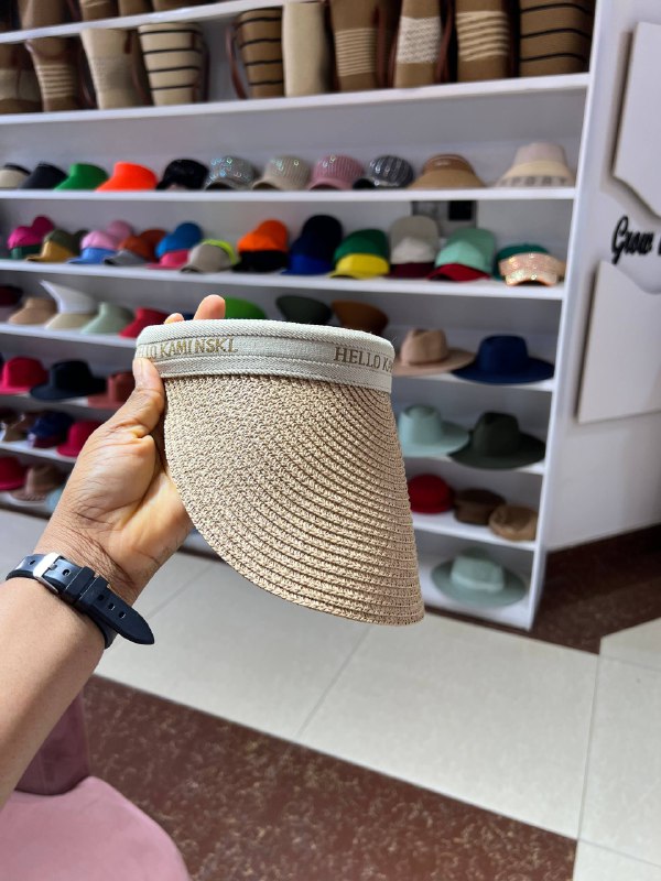 HLENE KMAINSK HALF CAP