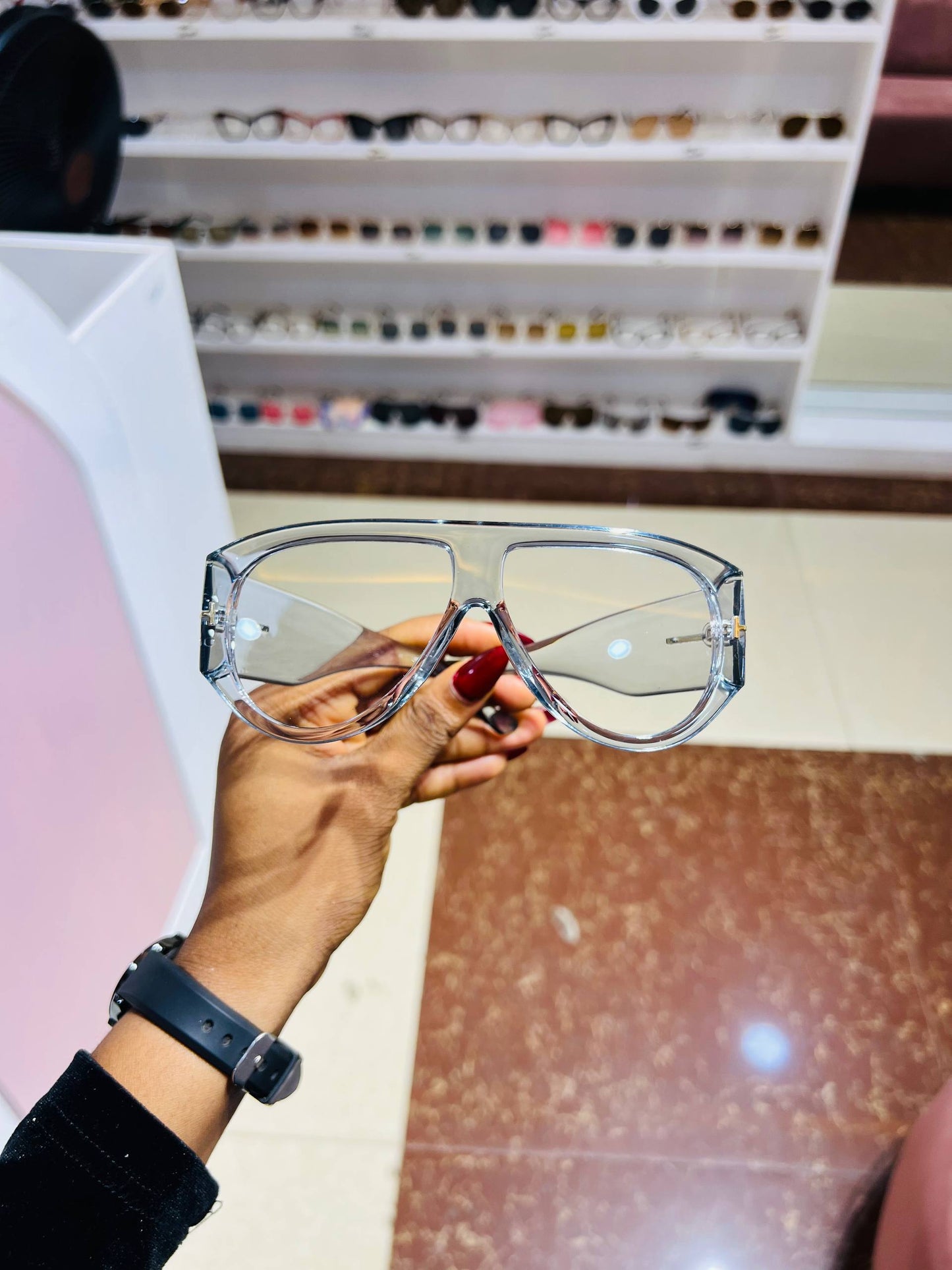 GLASSES 747 (UV PROTECTION SUNSHADES)