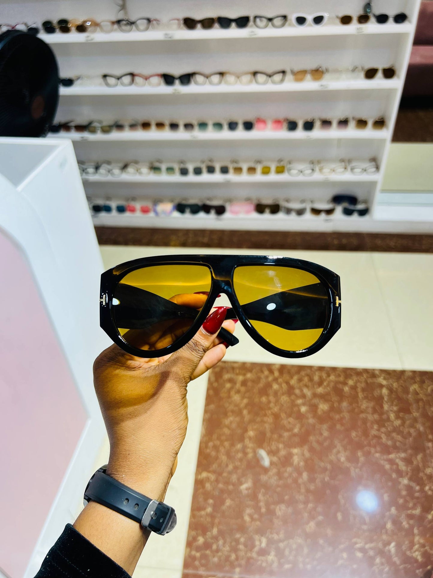 GLASSES 747 (UV PROTECTION SUNSHADES)