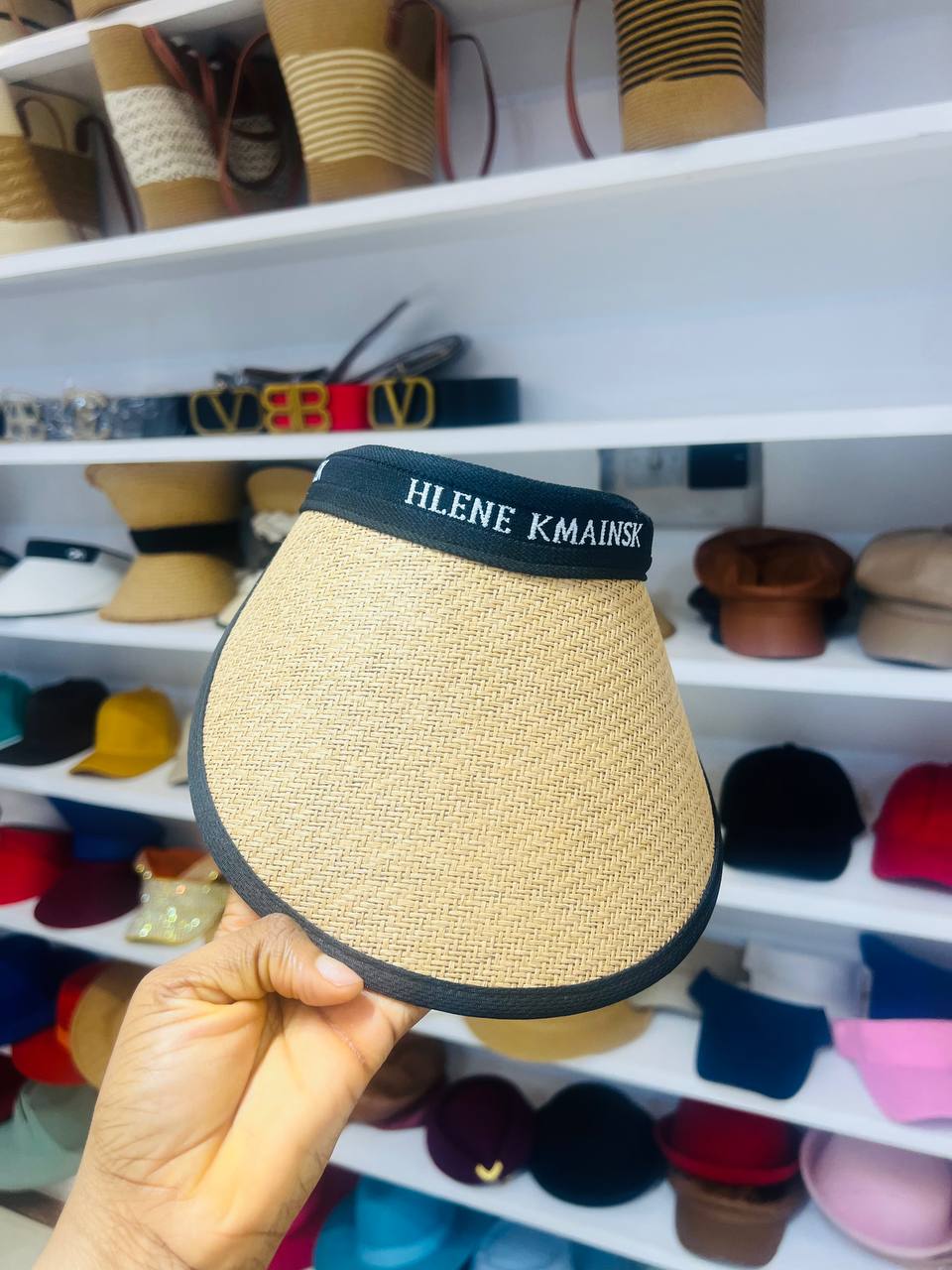 HLENE KMAINSK HALF CAP
