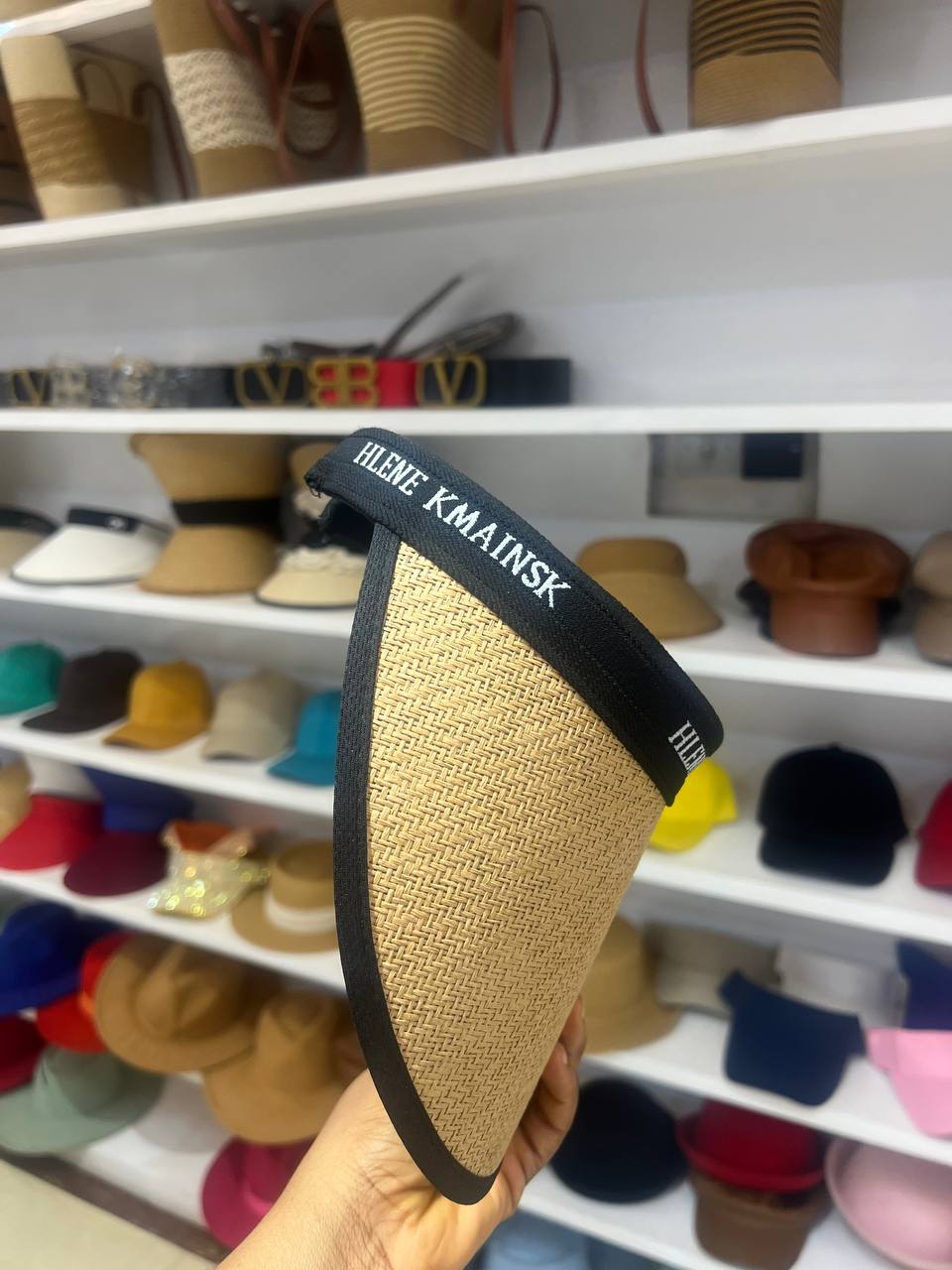 HLENE KMAINSK HALF CAP