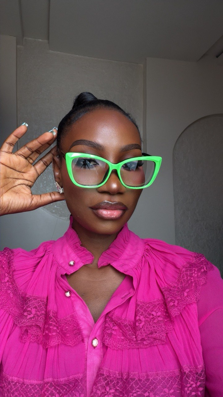 GLASSES 1004 MAGNETIC CLIP-ON FRAMES (ONE FRAME, FIVE STYLISH CLIP-ONS)