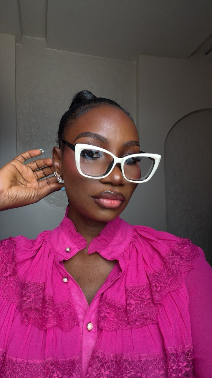 GLASSES 1004 MAGNETIC CLIP-ON FRAMES (ONE FRAME, FIVE STYLISH CLIP-ONS)
