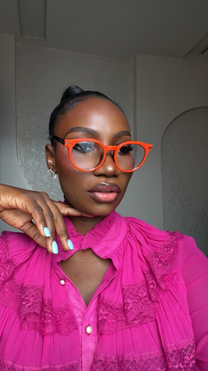 GLASSES 1003 MAGNETIC CLIP-ON FRAMES (ONE FRAME, FIVE STYLISH CLIP-ONS)