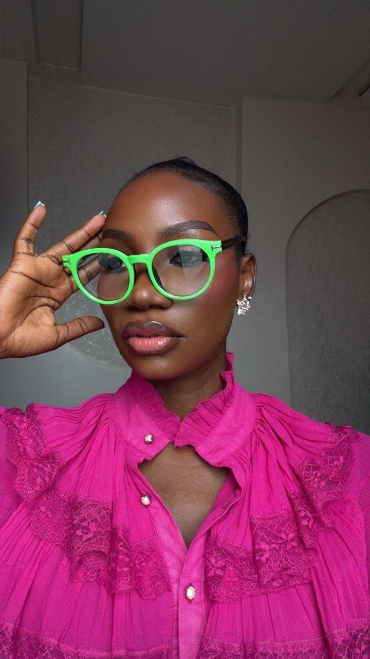 GLASSES 1003 MAGNETIC CLIP-ON FRAMES (ONE FRAME, FIVE STYLISH CLIP-ONS)