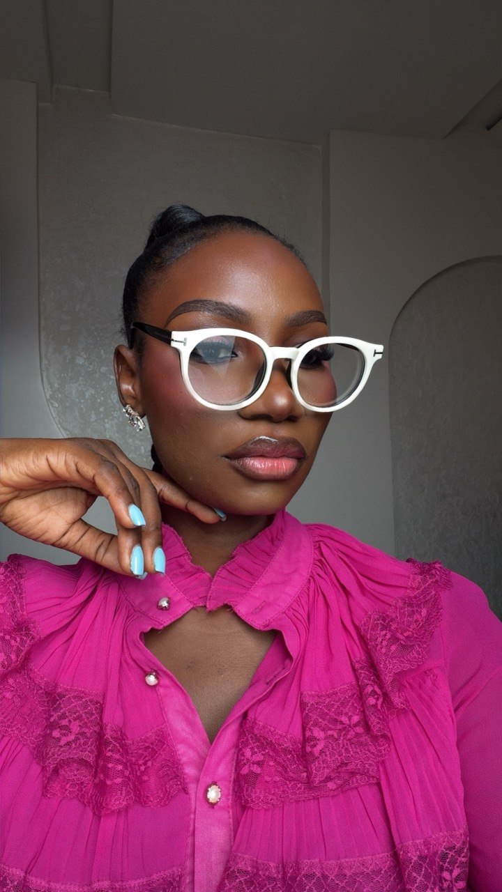 GLASSES 1003 MAGNETIC CLIP-ON FRAMES (ONE FRAME, FIVE STYLISH CLIP-ONS)