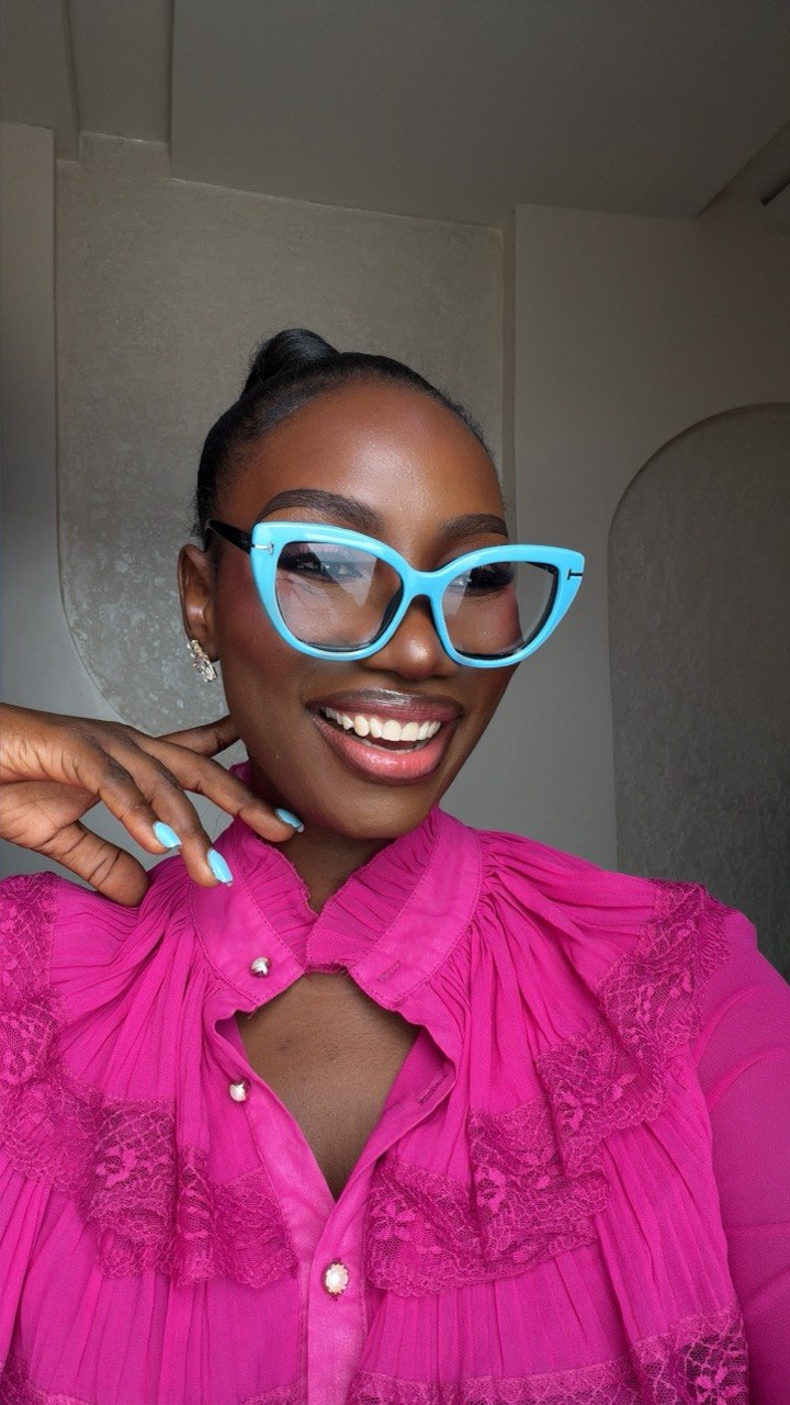 GLASSES 1002 MAGNETIC CLIP-ON FRAMES (ONE FRAME, FIVE STYLISH CLIP-ONS)