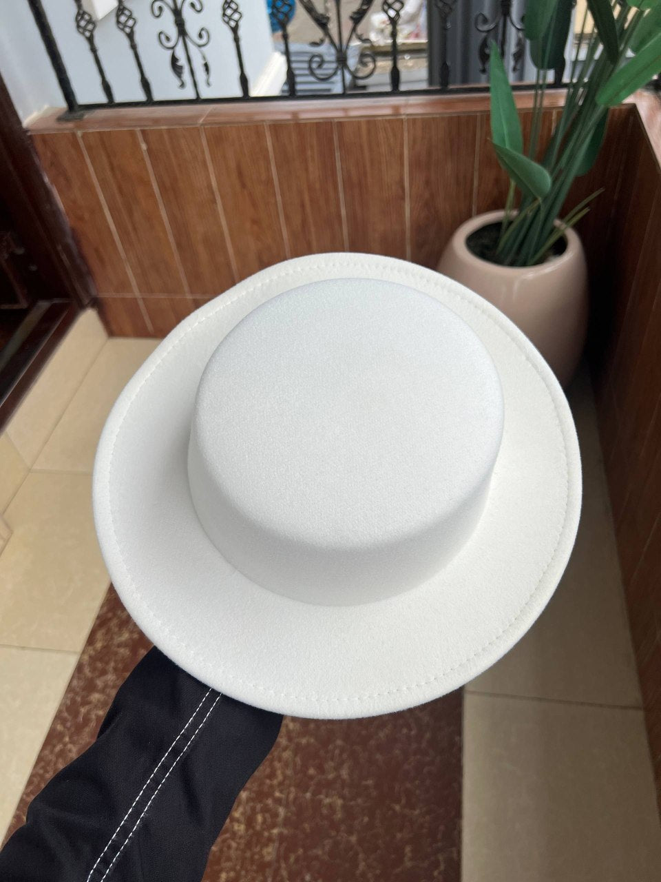 MEDIUM WIDE BOATER HAT