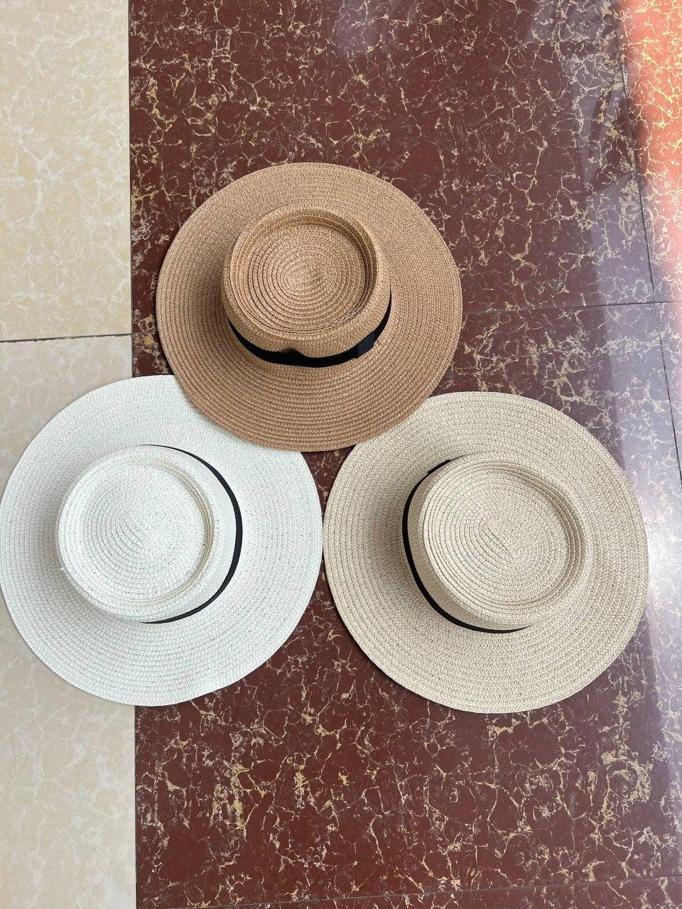 FLOPPY HAT WITH BLACKBAND