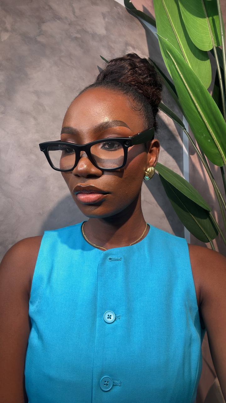 2 in 1 SMART GLASSES WITH CAMERA AND EXTRA LENS  (MUSIC+CALLS+BLUE LIGHT FILTERING LENS)