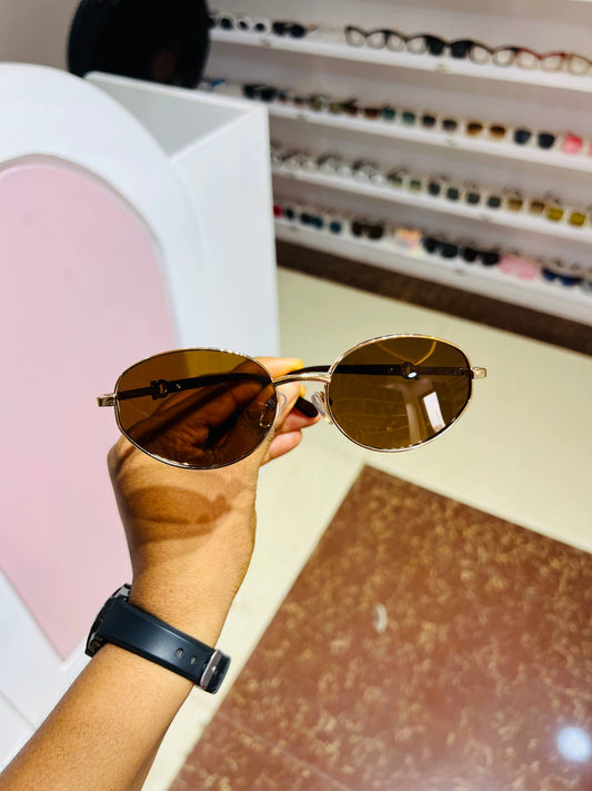 Gold-framed polarized sunglasses 